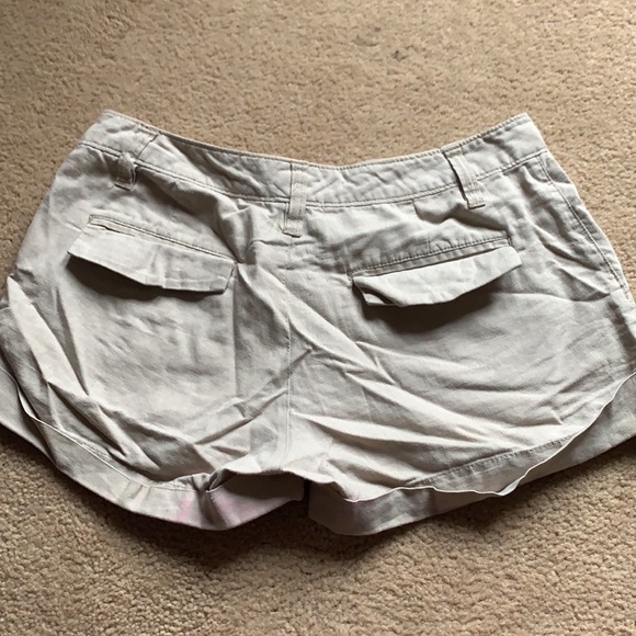 shorts - Picture 3 of 3